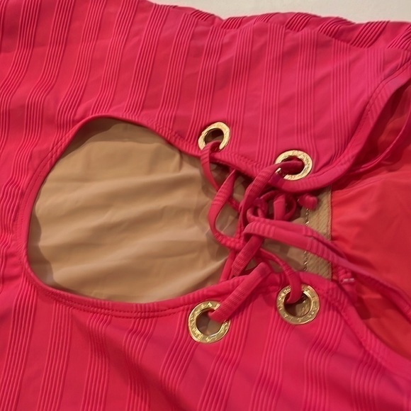 La Blanca Island Goddess One Piece one shoulder Swimsuit in size 12 - Picture 5 of 10